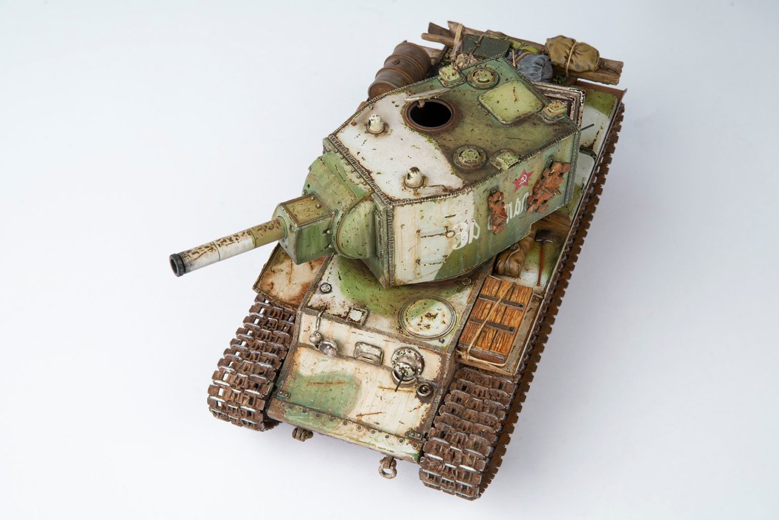 KV-2 - Model Aces